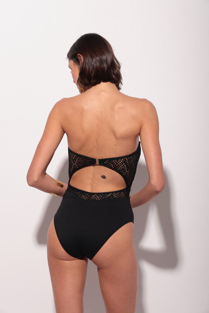 Bañador negro palabra de honor estilo lencero 