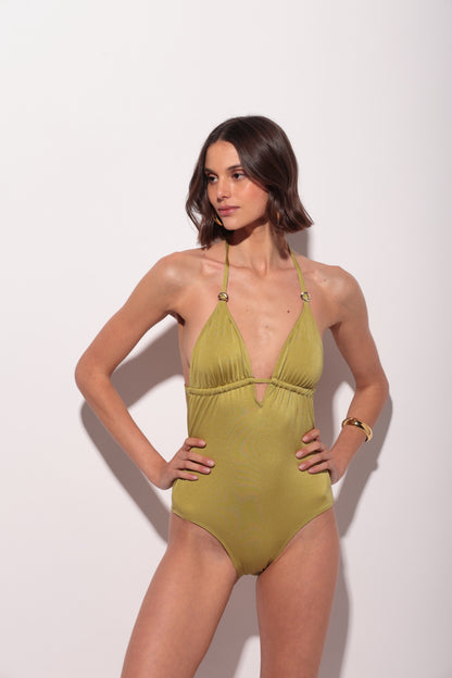 Bañador verde con escote triángulo