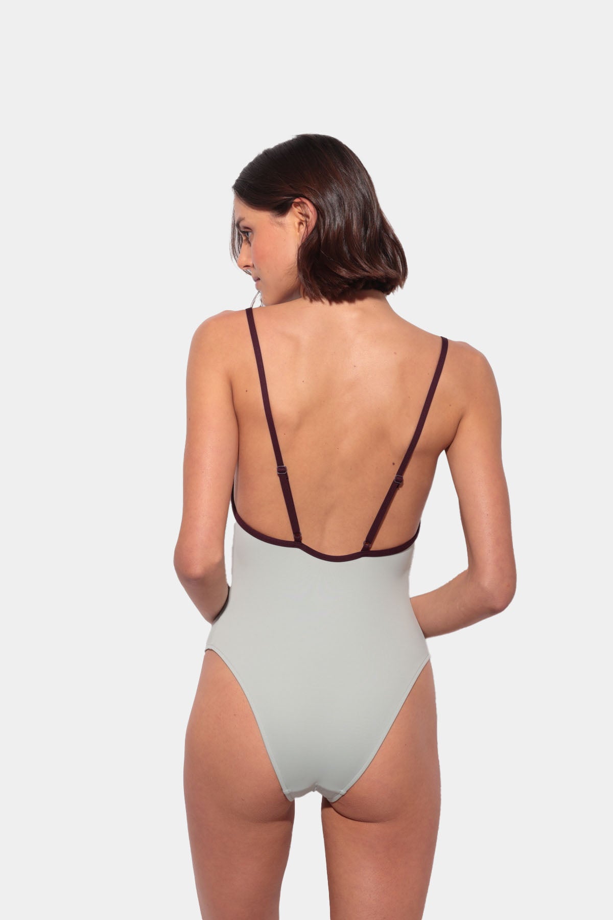 Bañador azul pastel con vivo marrón - Espalda escotada